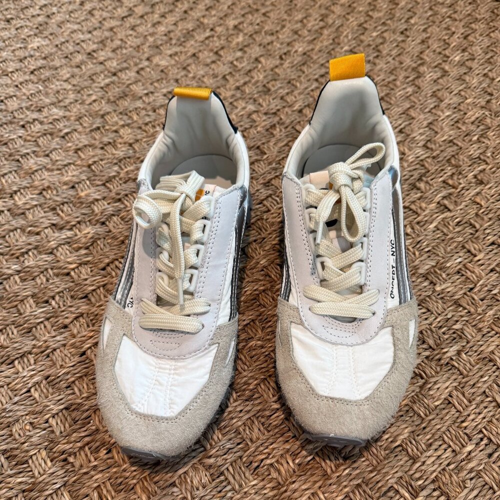 Oncept NYC Toronoto Sneakers - white size 8
